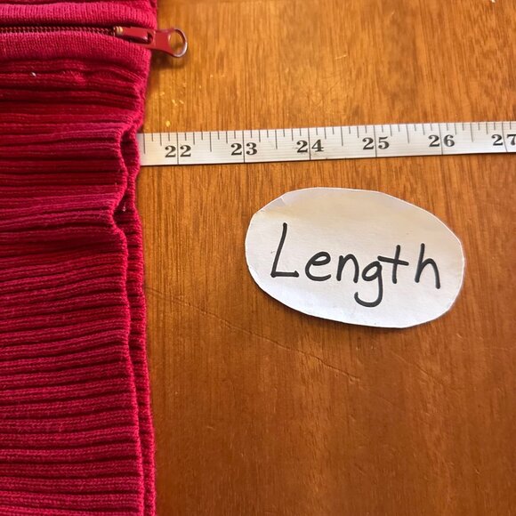 Mary McFadden Collection Red Ribbed Full Zip Sweater With Fold-Over Collar - Picture 5 of 5